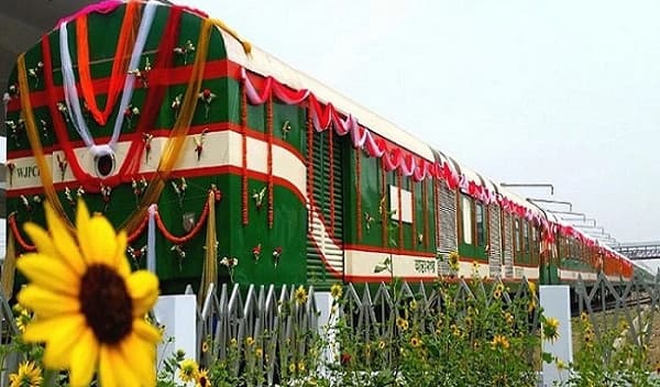 রাজশাহী-পঞ্চগড়-রাজশাহী রুটে 'বাংলাবান্ধা এক্সপ্রেস' ট্রেন উদ্বোধন