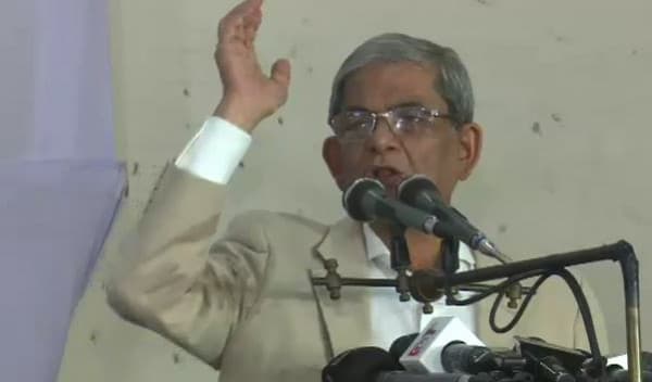 সরকার উন্নয়নের কথা বলে সব লুট করে নিচ্ছে: ফখরুল