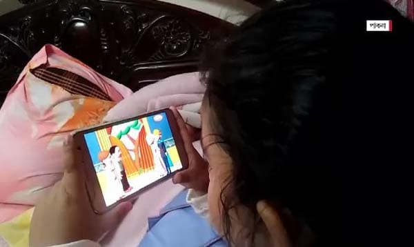 খেলাধুলার সুযোগ না থাকায় শিশুরা ঘরবন্দি