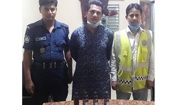 ফেনসিডিলসহ আইনজীবী আটক