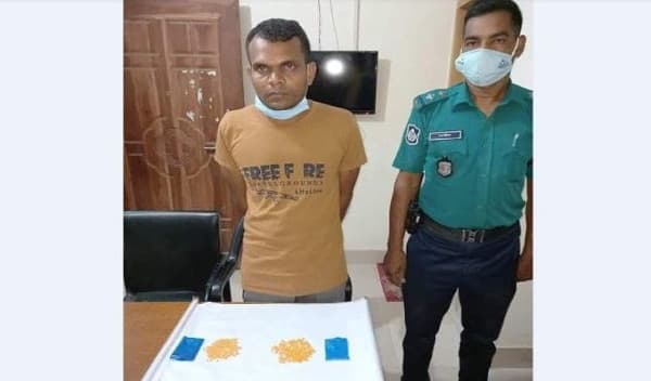কাশিমপুরে ইয়াবাসহ কারারক্ষী আটক
