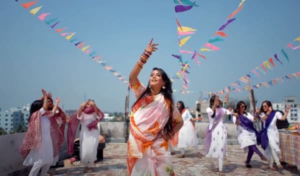 নয়া দামানের ছন্দে নেচে ভাইরাল মেডিক্যাল শিক্ষার্থী সূচনা