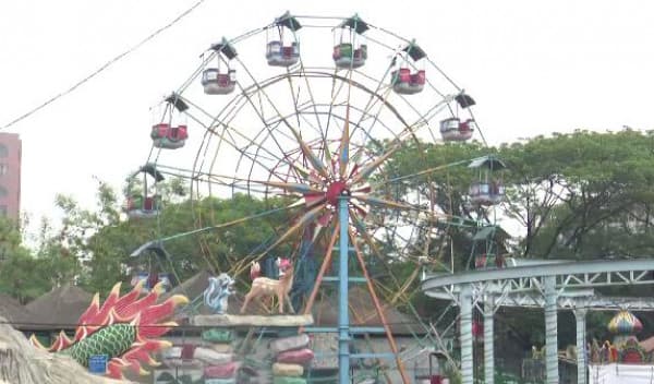 করোনায় ধাক্কায় বিনোদন পার্কগুলো হুমকিতে