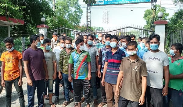 এলেঙ্গা রিসোর্টে কর্মচারীদের আন্দোলন, পরিচালনা বৈধতা নিয়ে প্রশ্ন