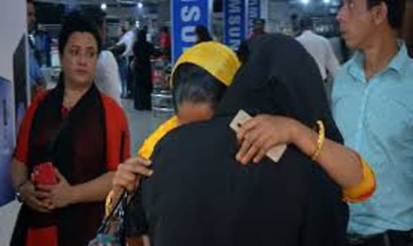 বিদেশে নারী শ্রমিক নির্যাতনের বিষয়ে রিট