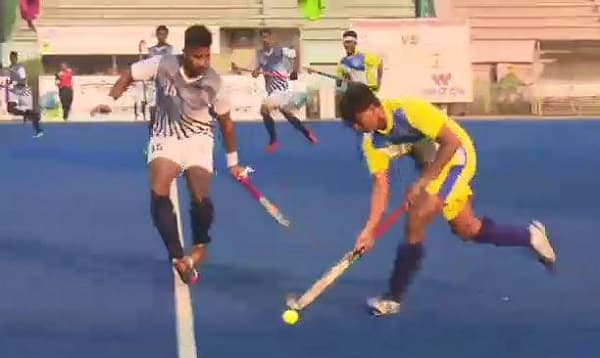 শহীদ স্মৃতি হকির প্রথম ম্যাচে সেনাবাহিনীর জয়