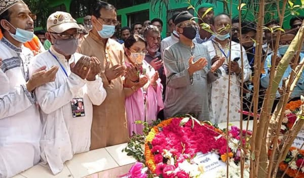 'জিয়াউর রহমানের খেতাব বাতিল করার ক্ষমতা সরকারের নেই'