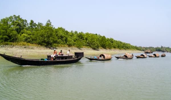 আজ বিশ্ব নদী দিবস
