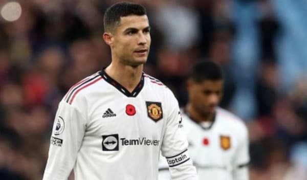 Cristiano Ronaldo leaves Manchester United