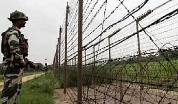 Border Killing: BSF guns down 2 Bangladeshis