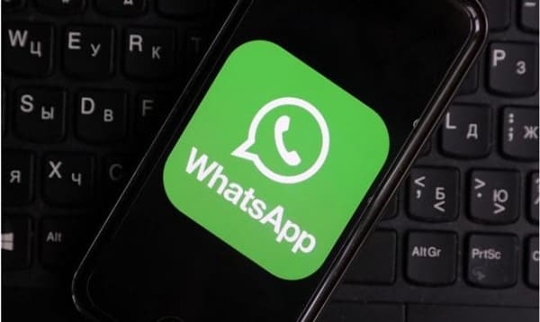 যেভাবে হোয়াটসঅ্যাপে আড়ি পাতে গোয়েন্দারা