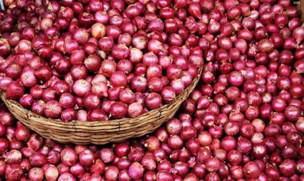 রাজধানীতে পেঁয়াজের বাজার এখনো চড়া