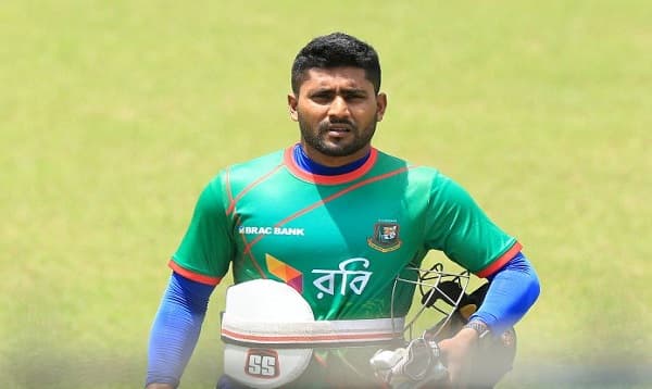 ইনজুরিতে পড়েছেন ইমরুল কায়েস