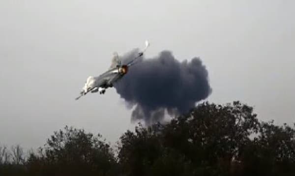 ইসলামাবাদে এফ-১৬ যুদ্ধবিমান বিধ্বস্ত