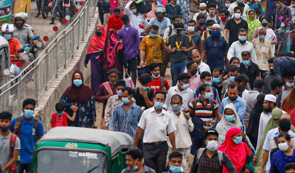 প্রতি বর্গকিলোমিটারে কোন বিভাগে কতজনের বাস?