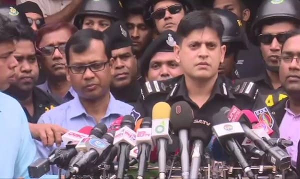 এনু-রূপনের বাসার ৫ সিন্দুকে মিললো সাড়ে ২৬ কোটি নগদ অর্থ, এফডিআর ও স্বর্ণালঙ্কার