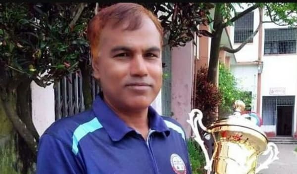 নারী ফুটবলার তৈরির কারিগর আকবর আলীর মৃত্যুতে শোকের ছায়া