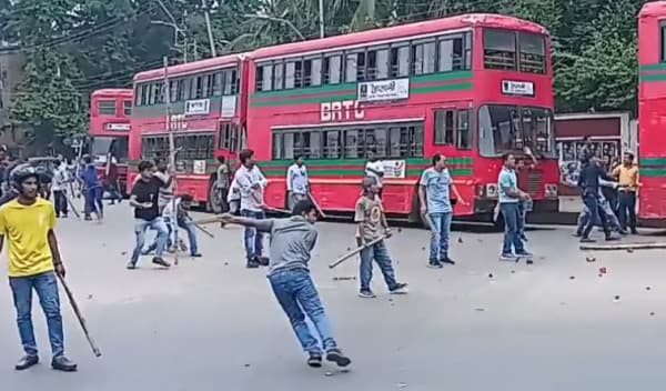 উত্তপ্ত ঢাকা বিশ্ববিদ্যালয়