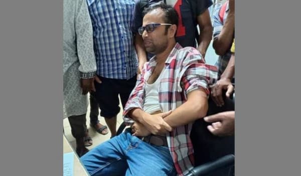 সিলেটে ছাত্রলীগ-ছাত্রদল সংঘর্ষ, সাংবাদিককে মারধর