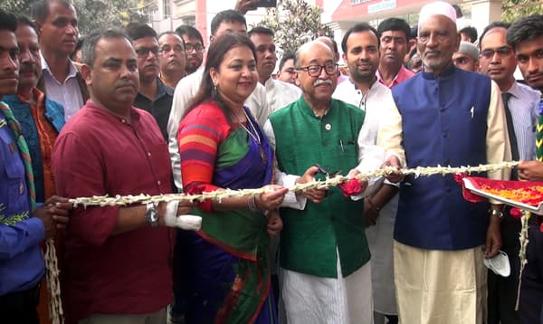 নরসিংদীতে ৮ দিনব্যাপী এসএমই পণ্য মেলা শুরু