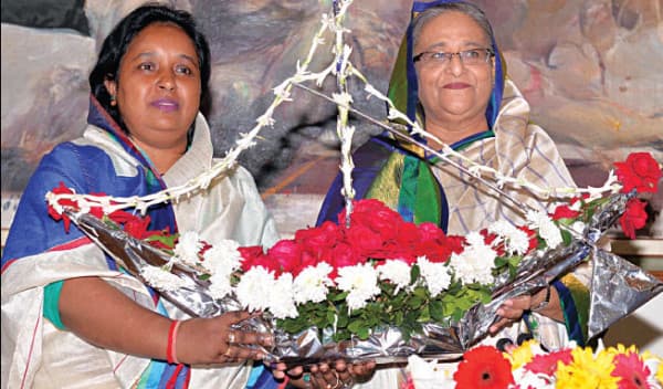 দেশের প্রথম নারী সিটি মেয়র সেলিনা হায়াৎ আইভী