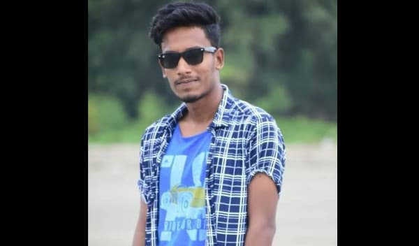টিকটক করার সময় দুর্ঘটনায় মেয়রপুত্র নিহত