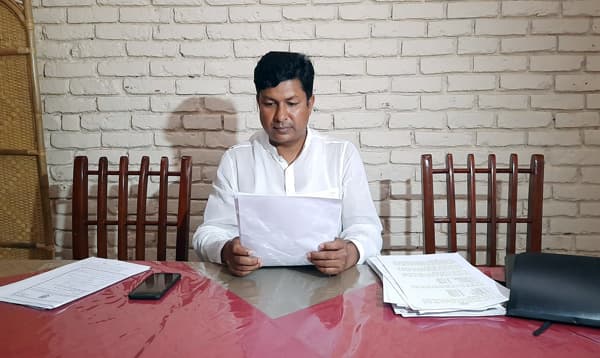 চাঁদা না দেয়ায় সাংবাদিককে হত্যার হুমকি, ইউপি চেয়ারম্যানের বিরুদ্ধে মামলা