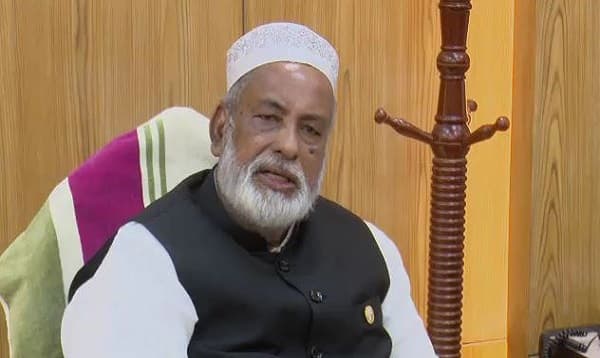 ধর্মীয় বিভেদ তৈরির আশঙ্কায় মসজিদে নামাজ বন্ধ করছে না সরকার: ধর্মপ্রতিমন্ত্রী