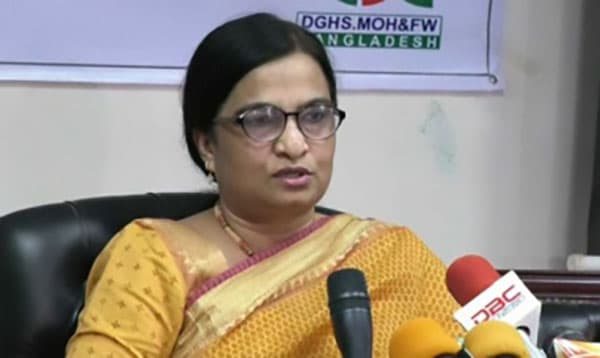'ঢাকা থেকে যাওয়া লোকদের কোয়ারেন্টিনে থাকতে হবে'