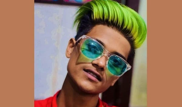 নোয়াখালীর ইয়াসিন আরাফাত, টিকটক করে হয়ে যান 'অপু ভাই'