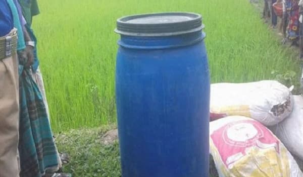 চালের ড্রামে নারীর মরদেহ!