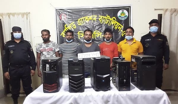 পর্নোগ্রাফি ছড়ানোয় ৫ জন আটক