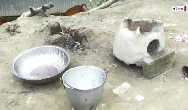 ঈদের দিনেও বানভাসিদের চুলা জ্বলেনি