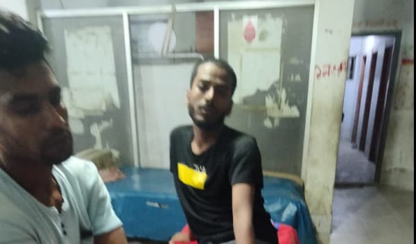 নোয়াখালীতে গরুর হাটের টাকা ভাগ-বাটোয়ারা নিয়ে ছাত্রলীগ নেতাকে গুলি