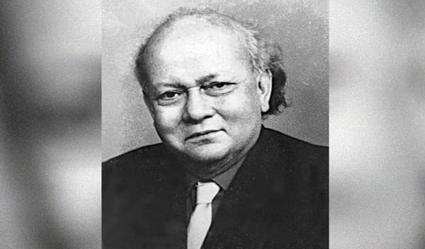 রম্যরচয়িতা সৈয়দ মুজতবা আলী’র জন্মদিন আজ
