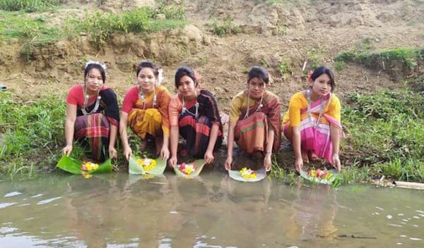 পাহাড়ে আজ থেকে শুরু বিজু উৎসব