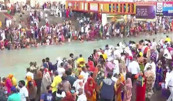 ভারতের উত্তরাখণ্ডে কুম্ভমেলা শুরু