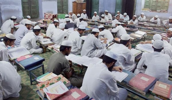 সরকারি নির্দেশ মানছে না অধিকাংশ কওমি মাদ্রাসা