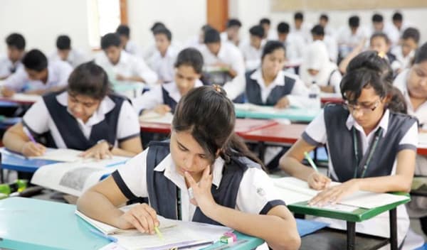 ২০২৩-২৪ সালেও সময়মত নেয়া সম্ভব হবে না এইচএসসি পরীক্ষা