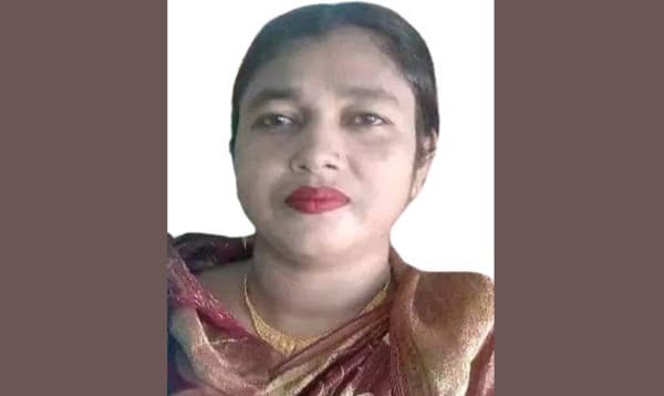 পাঠদানের সময় মৃত্যু হলো শিক্ষিকার