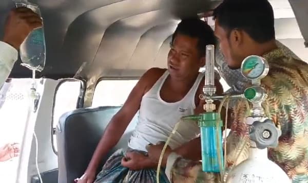 হাতীবান্ধায় ভাতিজাদের বেশি ঈদ সালামি দেয়ায় স্বামীকে স্ত্রীর দা'য়ের কোপ