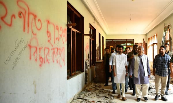 গণভবন পরিদর্শনে প্রধান উপদেষ্টা