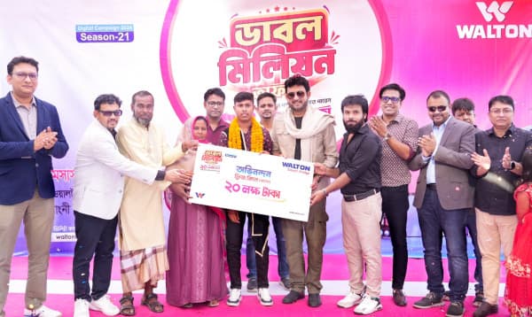 ওয়ালটন ফ্রিজ কিনে ২০ লাখ টাকা পেলেন কলেজ শিক্ষার্থী রাশেদ