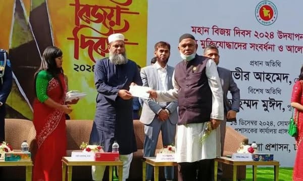 ১৩৫ বীর মুক্তিযোদ্ধাকে সংবর্ধনা