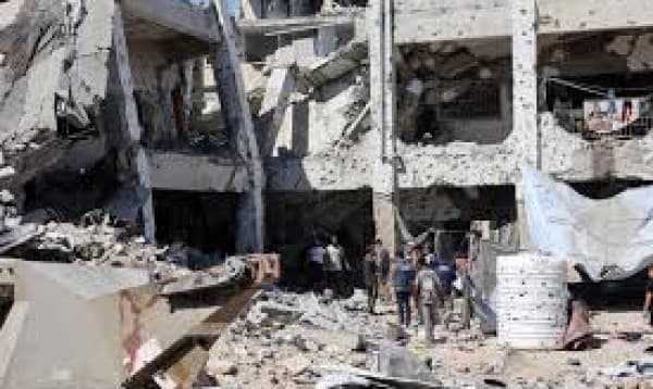 Israeli forces attack 2 hospitals, a school in Gaza; kills 8