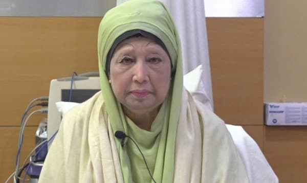 Begum Khaleda Zia reaches London
