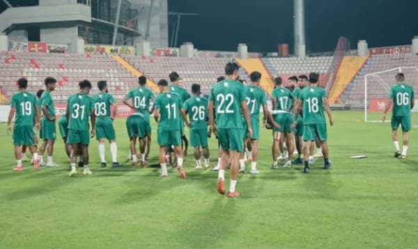 BD national football team return home from Saudi Arabia