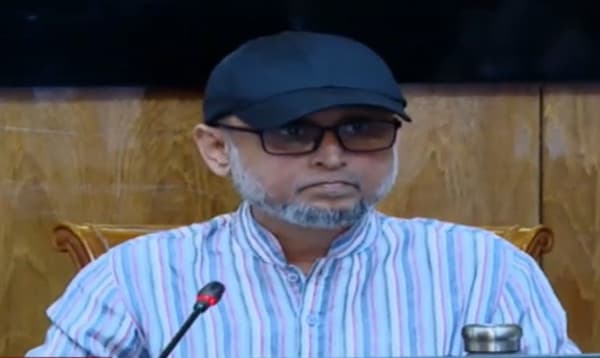 জুলাই আন্দোলনের পক্ষে ছিলেন ইরেশ যাকের: সংস্কৃতি উপদেষ্টা
