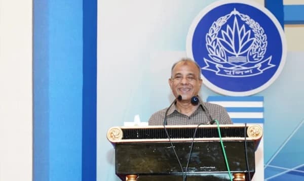 মানুষ যেন হয়রানির শিকার না হয় সেদিকে লক্ষ্য রাখুন: স্বরাষ্ট্র উপদেষ্টা