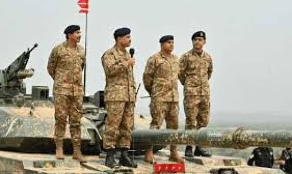 Pakistan forces conduct drills along India border